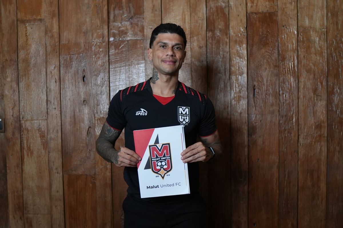 Persib, Ciro Alves, Malut United, Super League 2025-2026, David da Silva, Persib Bandung, Hendri Susilo, Resmi ke Malut United, Ciro Alves Menantikan Partai Emosional Lawan Persib