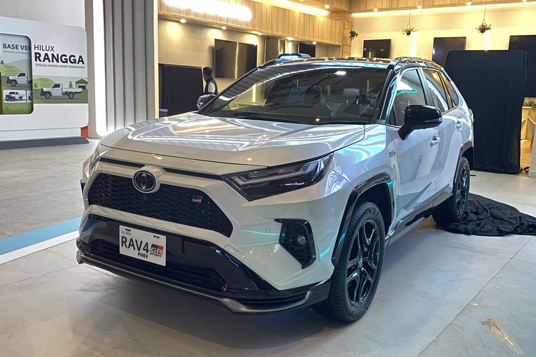 mobil PHEV, SUV Hybrid, teknologi kendaraan, pilihan mobil 2025, Opsi Semakin Banyak: Daftar Mobil PHEV Tahun 2025 di Indonesia, Daftar Mobil PHEV di Indonesia Tahun 2025, Chery Tiggo 9 CSH AWD, Chery Tiggo 8 CSH, Geely Starray EM-i, Jaecoo J7 SHS, Jaecoo J8 SHS ARDIS, Lexus NX 450h+ F Sport, Mazda CX-80, Toyota RAV4 Hybrid, Volvo XC90 Recharge, Wuling Darion