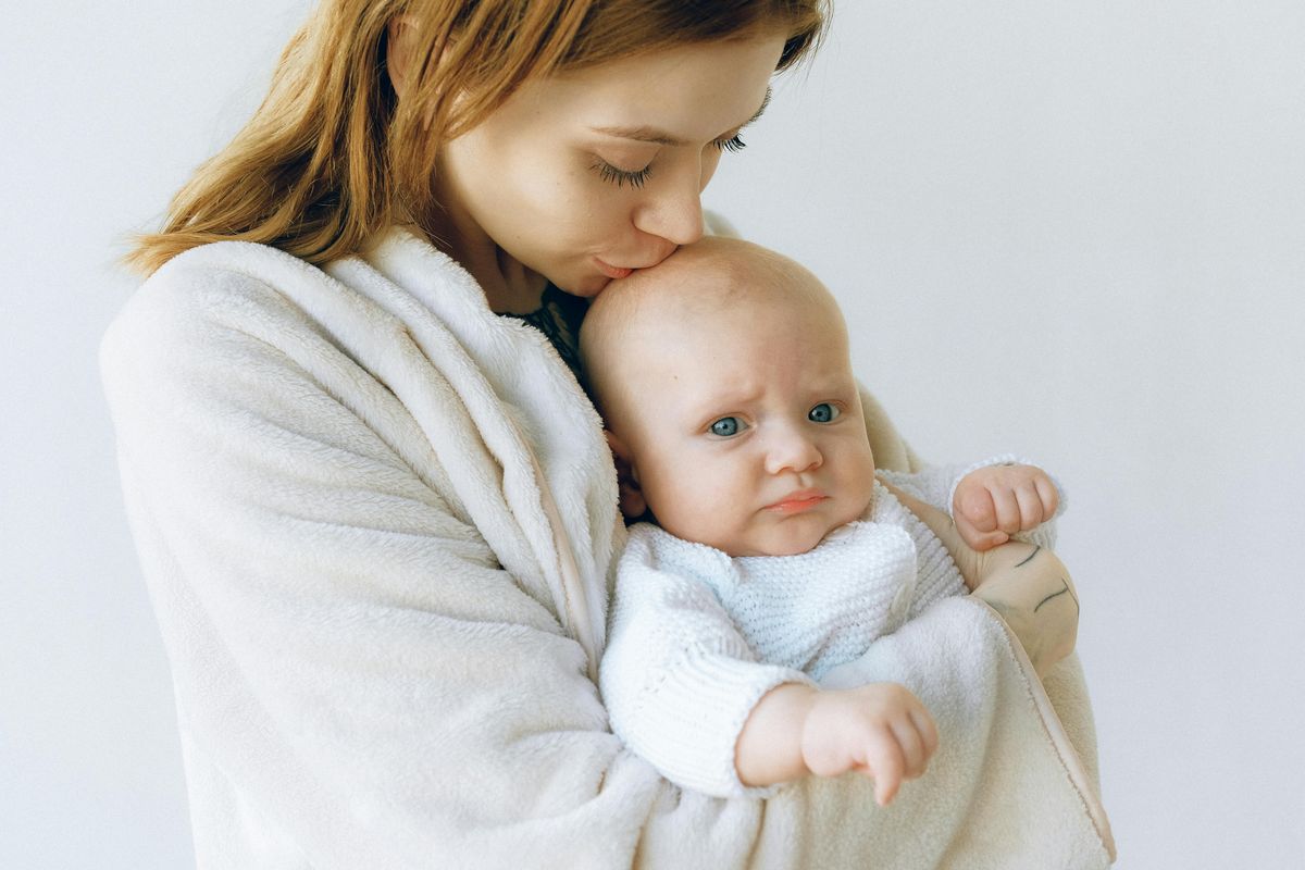 menambah berat badan, Menambah Berat Badan, cara menambah berat badan, cara menambah berat badan ibu saat menyusui, cara menambah berat badan saat menyusui, menambah berat badan saat menyusui, 5 Cara Menambah Berat Badan Saat Menyusui, Termasuk Makan Ikan, 1. Konsumsi makanan sehat, 2. Konsumsi ikan, 3. Konsumsi vitamin, 4. Sering makan camilan, 5. Konsumsi kacang