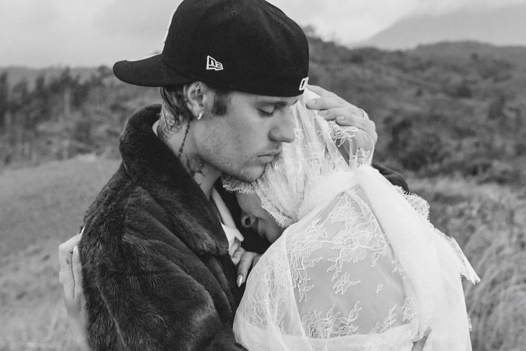 Justin Bieber, Hailey Bieber, Justin Bieber Sekarang, justin bieber hubungan transaksional, justin bieber hailey, justin bieber transactional love, hubungan transaksional adalah, arti hubungan transaksional, contoh hubungan transaksional, Justin Bieber Curhat Soal Hubungan Transaksional, Ini Kata Psikolog
