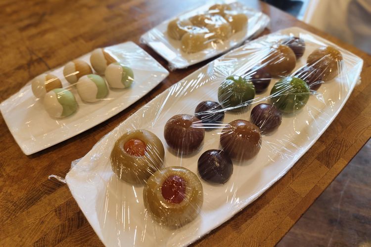 kue bulan, kue bulan terbuat dari apa, kulit kue bulan, kulit kue bulan terbuat dari apa, bahan kulit kue bulan, cara membuat kue bulan, Kulit Kue Bulan Terbuat dari Apa? Ini Penjelasan Chef Hotel