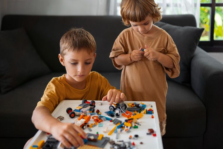 ketidakpastian, tips parenting, menerima ketidakpastian, belajar ketidakpastian, takut akan ketidakpastian, cemas akan ketidakpastian, menghadapi ketidakpastian, bagaimana menghadapi ketidakpastian, bagaimana cara menghadapi ketidakpastian, belajar menghadapi ketidakpastian, Cara Mengajari Anak Menghadapi Ketidakpastian Menurut Ahli, Jadi Lebih Tangguh, Manfaat anak menghadapi ketidakpastian, Cara mengajari ketidakpastian lewat permainan, Anak meniru orangtua, Tips mengajari anak menghadapi ketidakpastian, Kekuatan yang dibangun perlahan
