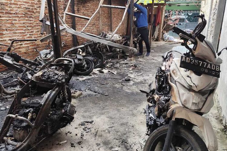 Pemadam Kebakaran, Alat Pemadam Api Ringan, APAR, kebakaran motor, Cara Benar Atasi Motor yang Terbakar, Jangan Siram Air?