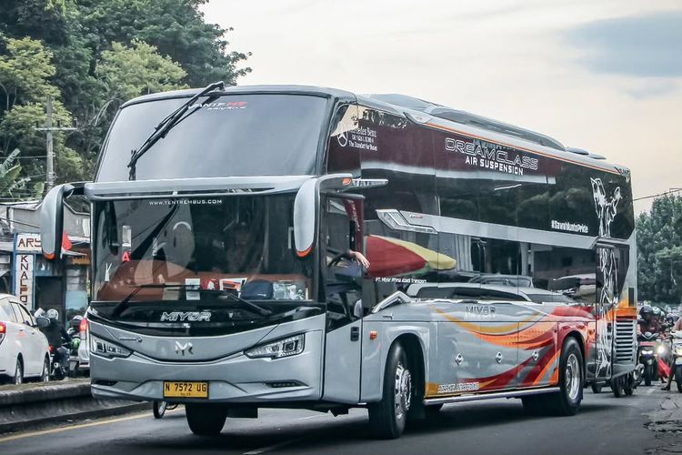 bus AKAP, tiket bus, terminal bus, Bus Malam, bus sumatera, naik bus, Persaingan Bus AKAP Angkatan Pagi Jurusan Jakarta - Sumatera