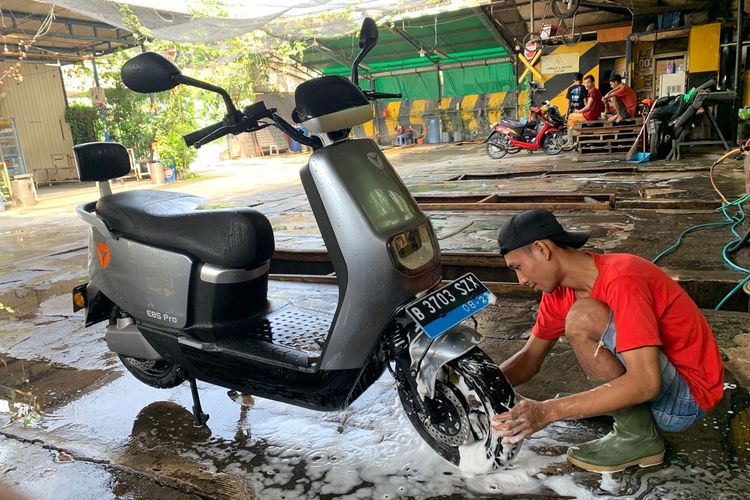 bodi motor, aerosol, cuci motor, poles bodi, Bodi Motor, Merawat bodi motor, Perawatan Bodi Motor, Jangan Cuma Dicuci