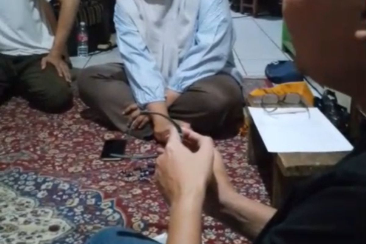 aksi penjarahan, Ahmad Sahroni, rumah ahmad sahroni, rumah ahmad sahroni dijarah, jam tangan mewah ahmad sahroni, Polisi Selidiki Penjarahan Rumah Ahmad Sahroni, Jam Tangan Mewah Dikembalikan
