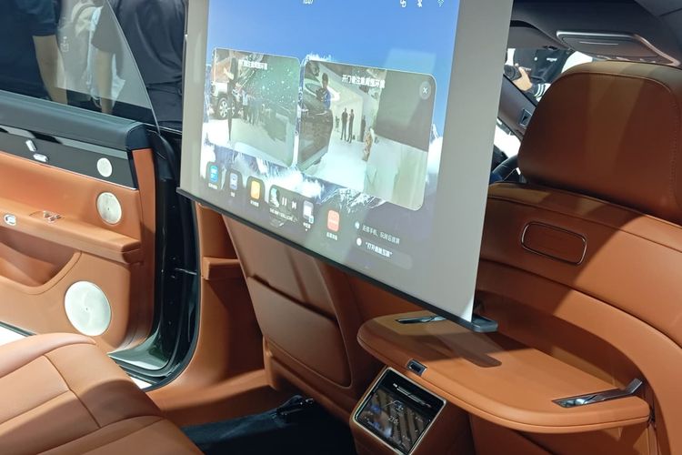 teknologi mobil, Stelato S9T, Guangzhou International Automobile Exhibition, kabin mewah, Pandangan Pertama Stelato S9T: Wagon Canggih BAIC dan Huawei