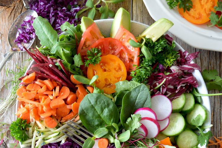 Diare, diare, sakit perut, Makanan yang dihindari saat diare, 6 Makanan yang Harus Dihindari Saat Diare agar Cepat Sembuh, 1. Makanan pedas, 2. Minuman berkafein, 3. Makanan tinggi lemak, 4. Produk susu, 5. Buah-buahan asam, 6. Sayuran mentah