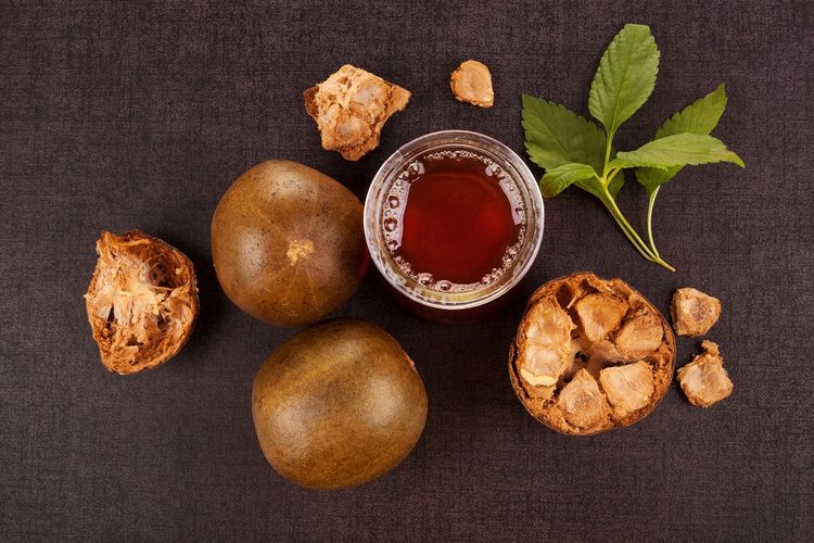 gula, pemanis alami, pemanis alami pengganti gula, pemanis alami pengganti gula pasir, pengganti gula pasir, pengganti gula pasir yang sehat, pengganti gula pasir untuk diet, pengganti gula pasir untuk diabetes, 11 Jenis Pemanis Alami Pengganti Gula untuk Diet Sehat dan Diabetes, 1. Stevia, 2. Xilitol, 3. Sirup Yacon, 4. Eritritol, 5. Ekstrak Buah Monk, 6. Gula Kurma, 7. Gula Kelapa, 8. Agave, 10. Sirup Maple, 11. Sirup Beras Merah