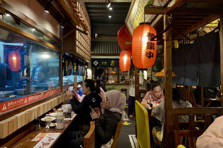 Obihiro Nikudon Blok M, Pengalaman Makan Obihiro Nikudon di Blok M, Resto yang Antrenya Berjam-jam