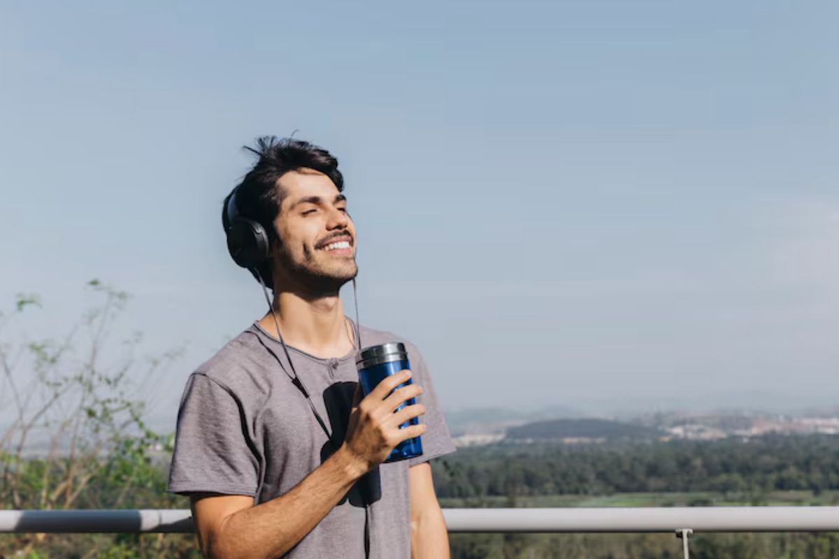 manfaat metime, metime, mengapa perlu metime, manfaat metime untuk pikiran, metime dapat menurunkan stres, metime memicu kreativitas, manfaat me time untuk diri sendiri, 5 Manfaat Me Time untuk Pikiran, Memicu Kreativitas, 1. Menurunkan stres, 2. Meningkatkan regulasi emosi, 3. Membantu mengenal diri sendiri, 4. Memicu kreativitas, 5. Memberi rasa otonomi