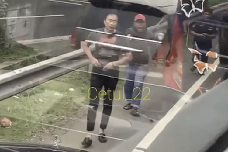 keselamatan berkendara, distraksi mental, Cekcok Jalanan: Pemicu Kecelakaan Fatal Akibat Emosi Pengendara