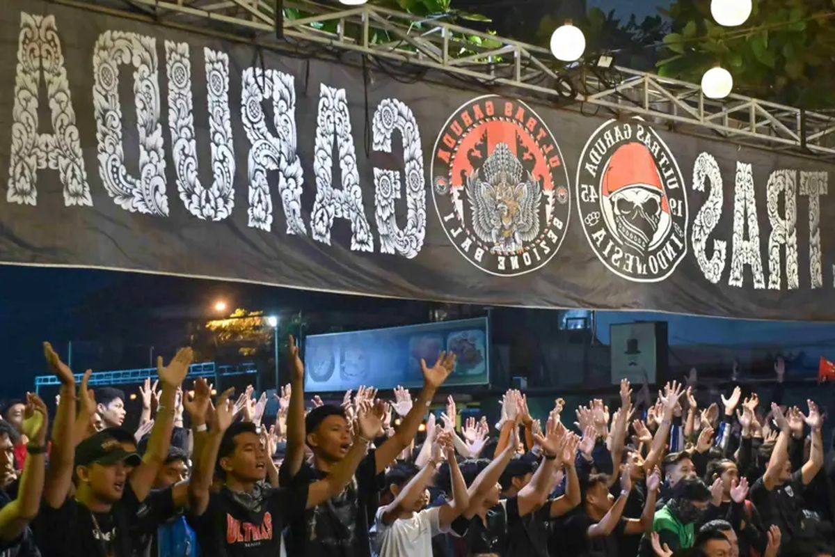 suporter timnas Indonesia, timnas indonesia vs irak, kualifikasi piala dunia 2026, Timnas Indonesia, Sebanyak 10 Ribu Suporter Timnas di Jeddah, Kalahkan Jumlah Fans Irak