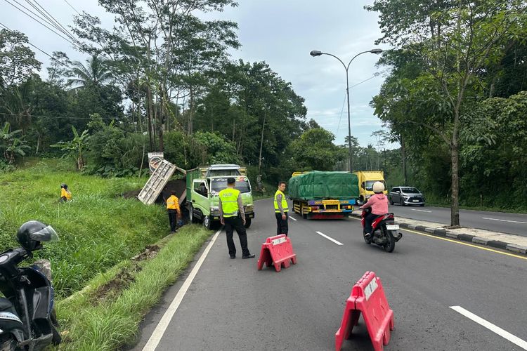 Jawa Tengah, Catat Tanggal dan Lokasi Pembatasan Operasional Truk di Jateng