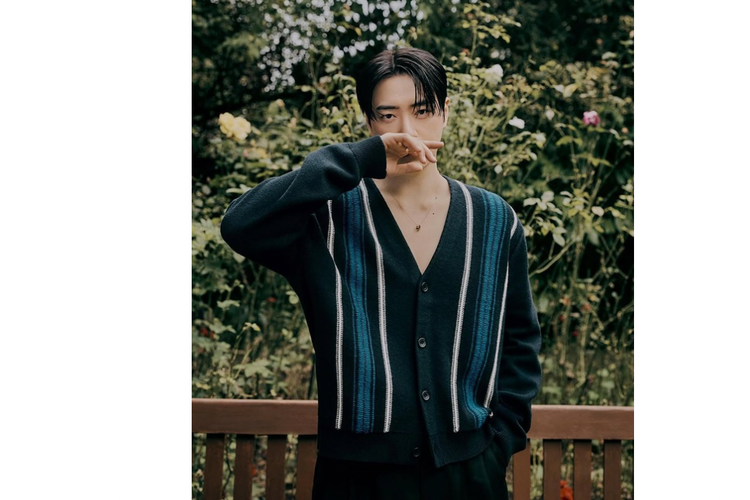 lee joon hyuk, mercy for none, drakor mercy for none, style le joon hyuk, inspirasi style lee joon hyuk, gaya lee joon hyuk, lee joon hyuk istri, fashion lee joon hyuk, 5 Gaya Lee Joon-hyuk Pemeran Drakor Mercy for None, Formal hingga Kasual, 1. Setelan jas selain hitam, 2. Nuansa off-white, 3. Cardigan weather, 4. Layering polo, 5. Preppy style
