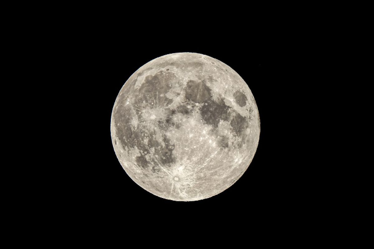 gerhana bulan total, Gerhana Bulan Total Hari Ini 3 Maret 2026, Ini Penjelasan dan Tips Melihatnya, 1. Pilih lokasi terbuka, 2. Datang ke tempat gelap, 3. Gunakan teropong atau teleskop (opsional), 4. Abadikan momen, 5. Tiba lebih awal, 6. Pastikan cuaca cerah