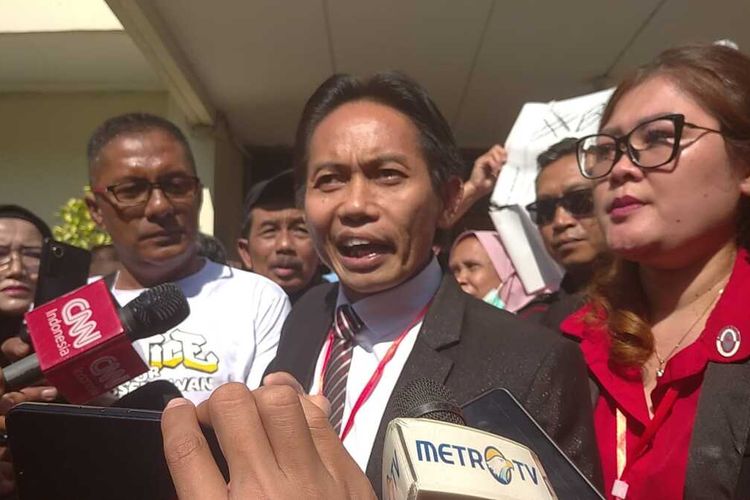 Polres Indramayu, pembunuhan indramayu, pembunuhan putri apriyani, putri apriyani indramayu, putri apriyani polisi, Kematian Tragis Putri Ariyani di Indramayu: Wajah Terbakar, Rekening Dikuras, Pacar Polisi Jadi Buronan
