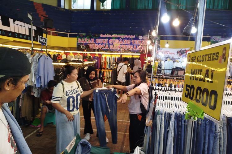 baju bekas, thrifting, Menkeu Purbaya, Purbaya Yudhi Sadewa, pedagang baju bekas, menteri keuangan republik indonesia, Menkeu Purbaya Tolak Legalkan Impor Baju Bekas, APPBI Setuju