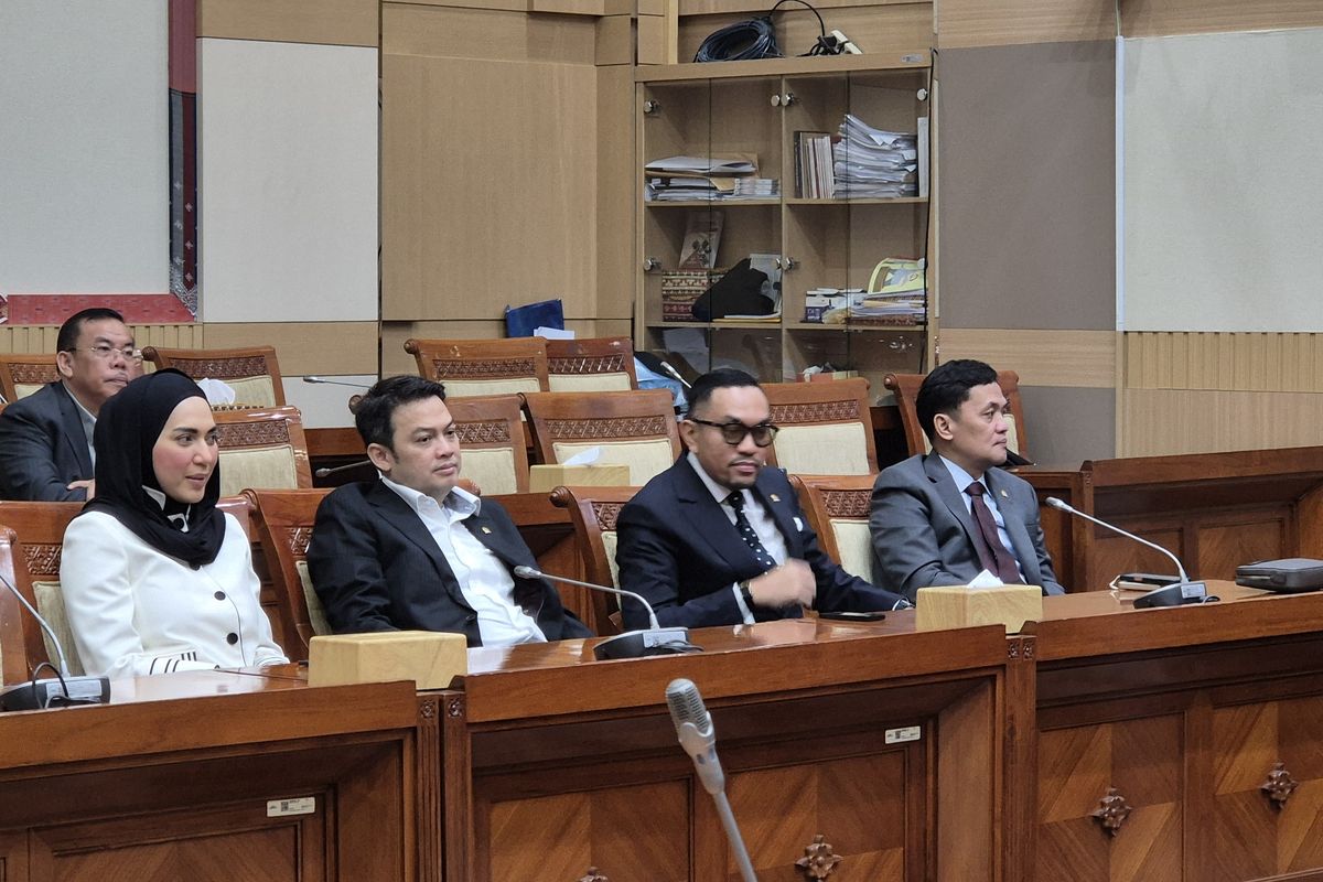 Sahroni, DPR RI, Ahmad Sahroni Tak Akan Terima Gaji DPR hingga 2029, Ini Alasannya