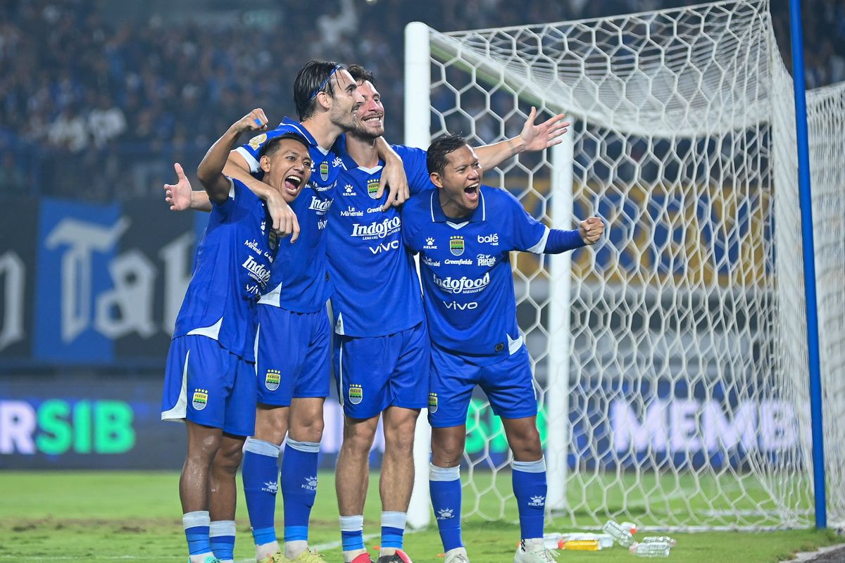 Persib Bandung, Bali United, Bojan Hodak, Johnny Jansen, Link Live Streaming Persib Vs Bali United di Super League 2025-2026