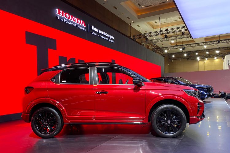 SUV kompak, Penyesuaian harga, Honda WR-V, fitur baru, Harga WR-V Dikoreksi, Honda Fokus Rebut Pembeli SUV Pertama