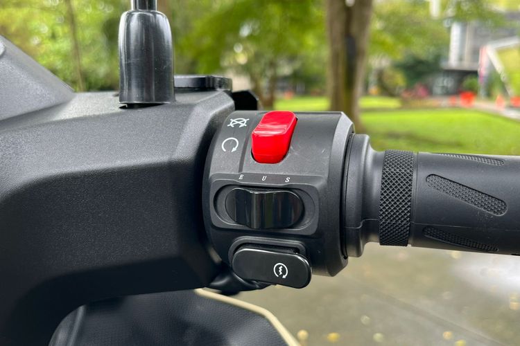 Skuter listrik, mobilitas perkotaan, Alva N3, motor listrik, Mengulas Rasa Berkendara Motor Listrik Alva N3 di Perkotaan