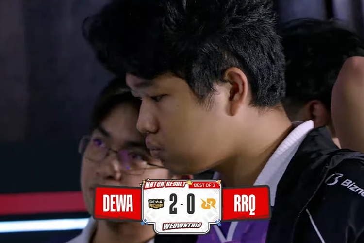 Onic Esports, RRQ Hoshi, MPL ID S17, Hasil MPL ID S17 Pekan Kelima, Onic Kokoh di Puncak, RRQ Kian Terpuruk, Navi menang atas Geek 2-0, Dewa menang atas RRQ 2-0, Alter Ego menang atas Navi 2-1, Klasemen MPL ID S17 pekan kelima