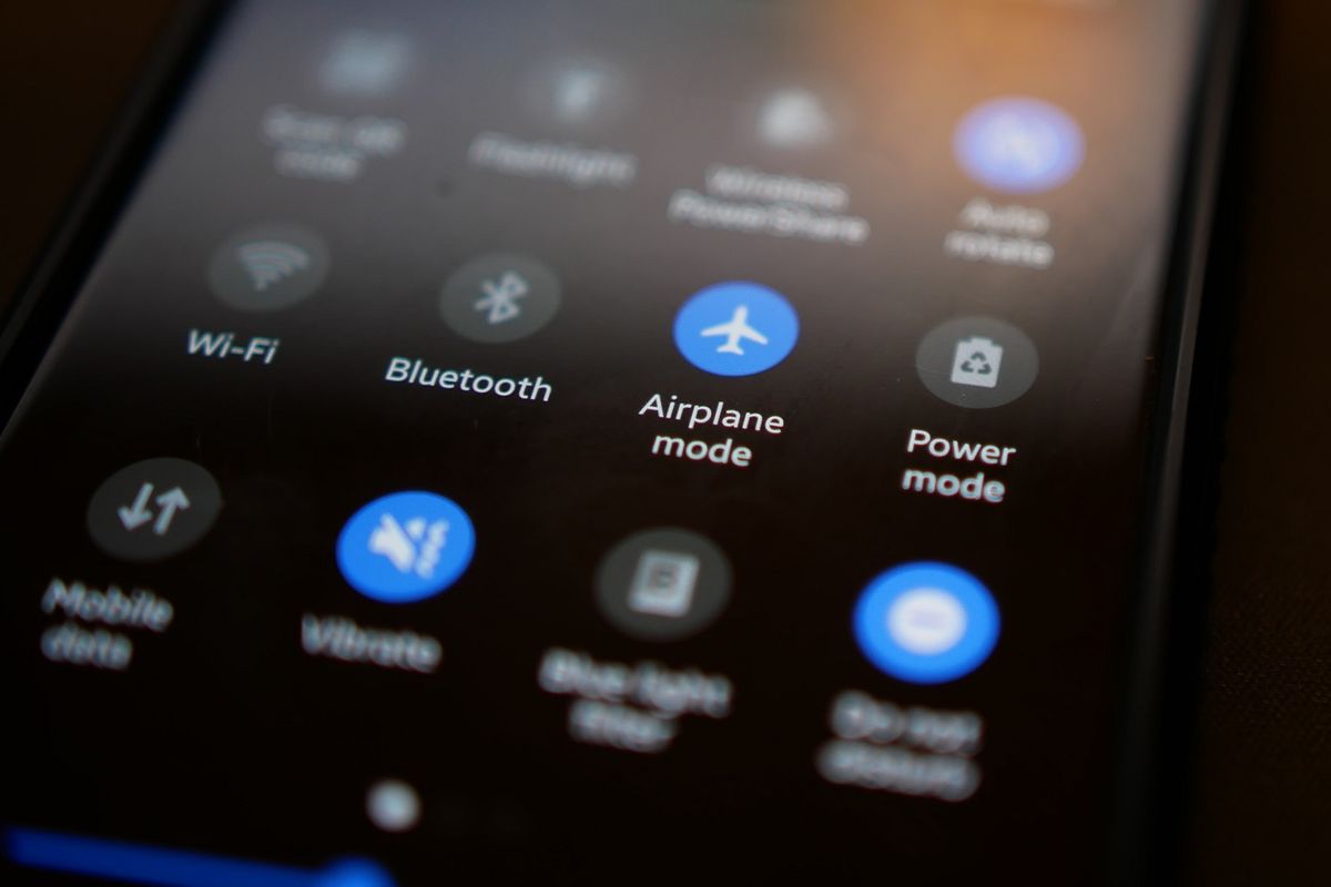 mode gelap, apakah Dark Mode bisa menghemat baterai HP, manfaat mode gelap, Apa itu Dark Mode, fungsi Dark Mode, Mode gelap, apa itu dark mode, Fungsi dark mode, Apakah dark mode bisa menghemat baterai HP, Apakah Dark Mode Bisa Menghemat Baterai HP? Begini Penjelasannya