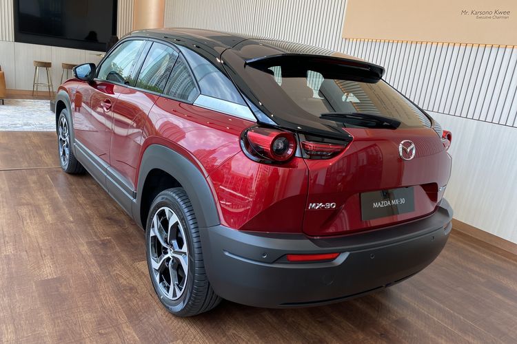 Mazda, mobil listrik, Mazda MX-30, mazda, mazda indonesia, Penjualan Mobil Listrik MX-30 Minim, Ini Alasan Mazda