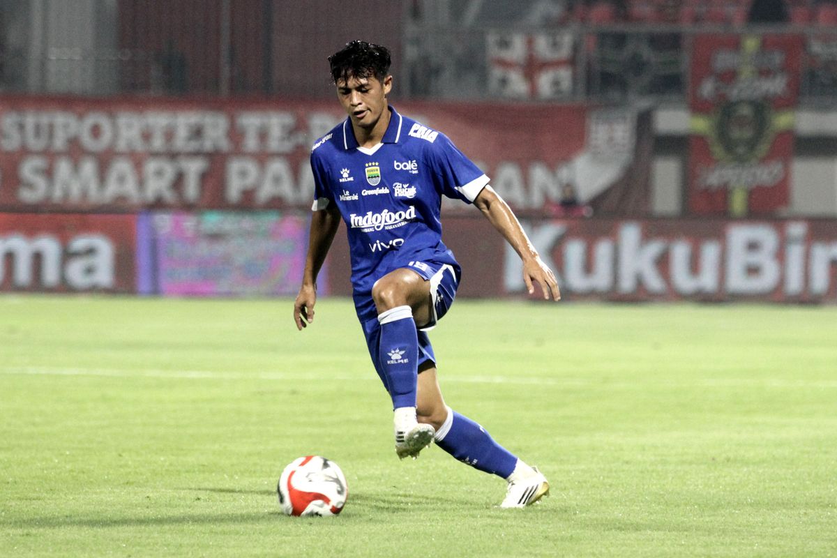 Madura United, Persib Bandung, Alfeandra Dewangga, Bojan Hodak, Madura United vs Persib, Alasan Hodak Mainkan Alfeandra Dewangga Sebagai Starter di Persib
