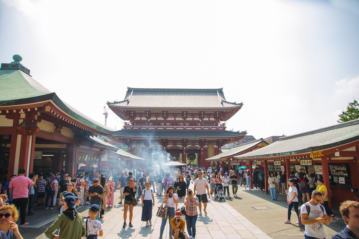 wisata jepang, turis asing di jepang, kendala turis asing di jepang, survei turis asing di jepang, tempat sampah di jepang, Mayoritas Turis Asing di Jepang Akui Tak Alami Masalah Saat Wisata