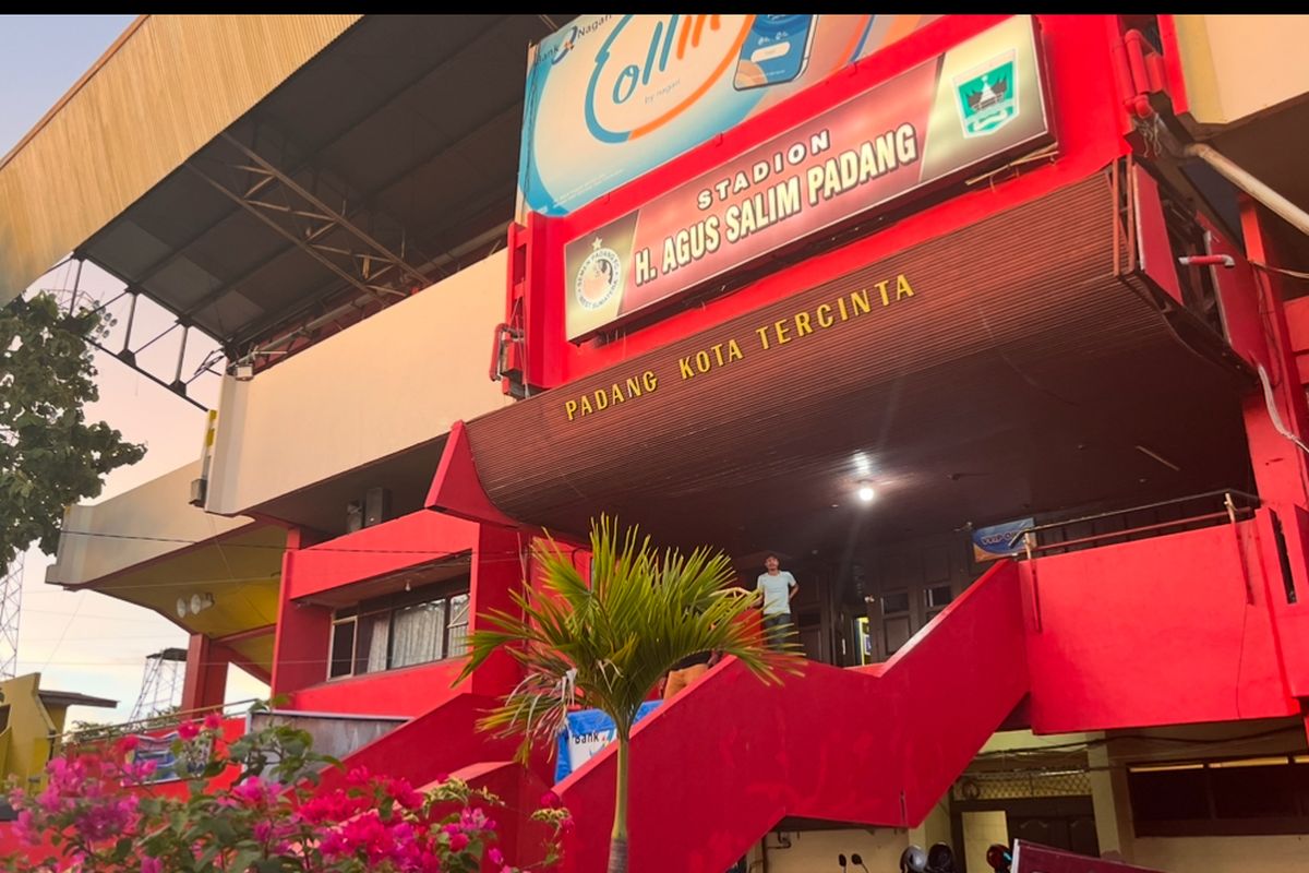 Semen Padang, Andre Rosiade, Stadion Haji Agus Salim akan Dibongkar, Semen Padang FC Jadi Musafir