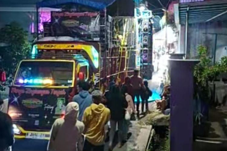 truk sound horeg, Yusuf Nugroho, Kementerian Perhubungan, Truk Sound Horeg, bahaya kendaraan ODOL, Truk Sound Horeg: Hiburan yang Menyimpan Ancaman di Jalan