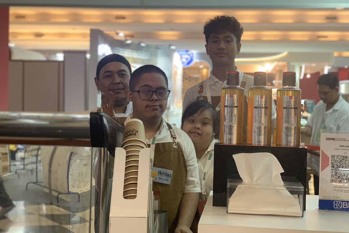 Kopi Kamu, barista berkebutuhan khusus, POTADS, FHI 2025, potads, kopi kamu, fhi 2025, Sentuhan Barista Difabel di Secangkir Kopi
