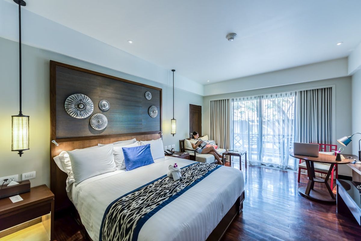 kamar hotel, double bed, kasur hotel, twin bed, kamar tidur hotel, Apa Perbedaan Twin Bed dan Double Bed? Pahami Sebelum Pesan Kamar Hotel, Single bed, Twin bed, Double bed, Hollywood bed