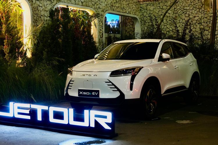 Jetour, Jetour Sales Indonesia, X50e, Peluncurkan Mobil Listrik Jetour X50e Masih Ditunda, Ini Alasannya
