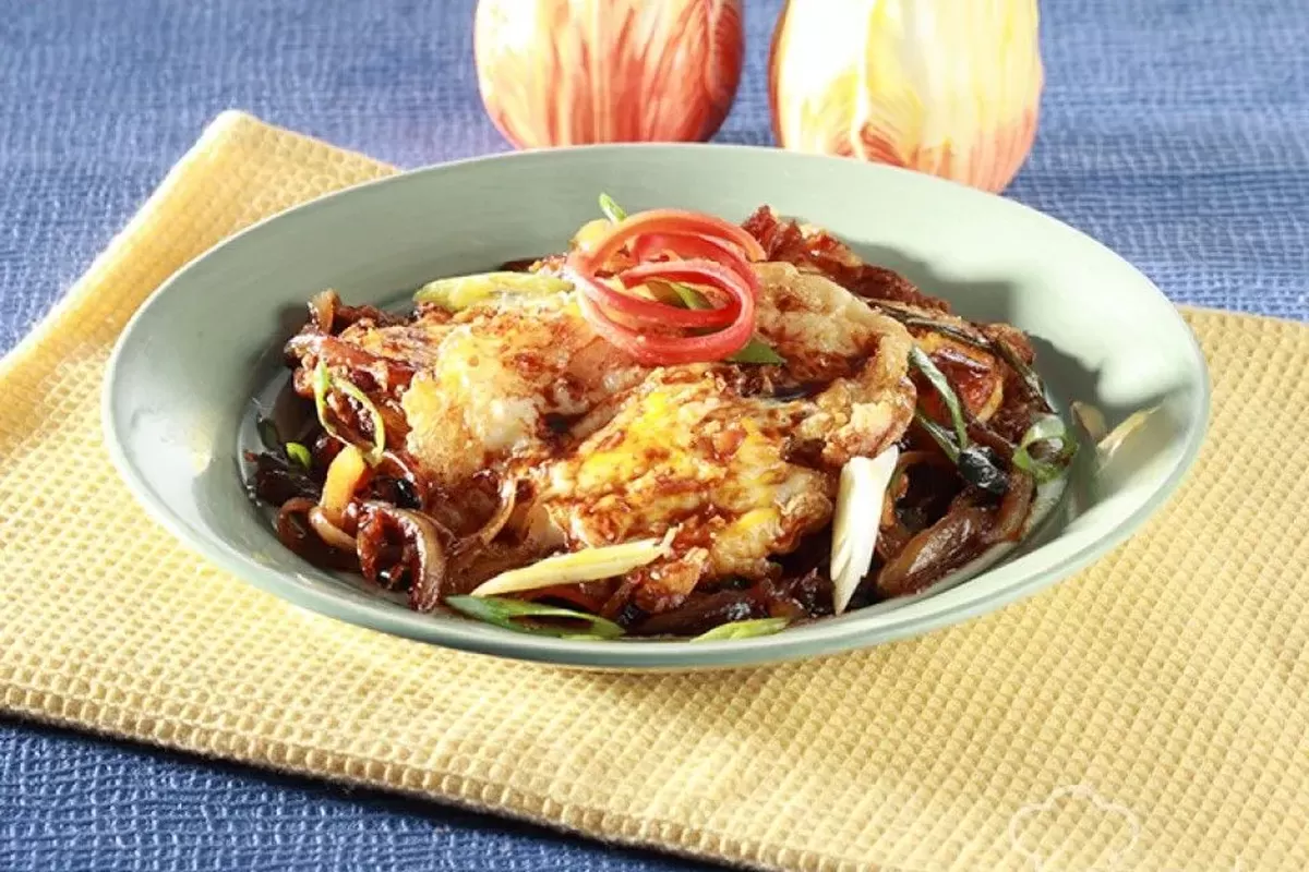 telur ceplok, Resep Telur Ceplok Mentega, Lauk Praktis untuk Teman Nasi Hangat