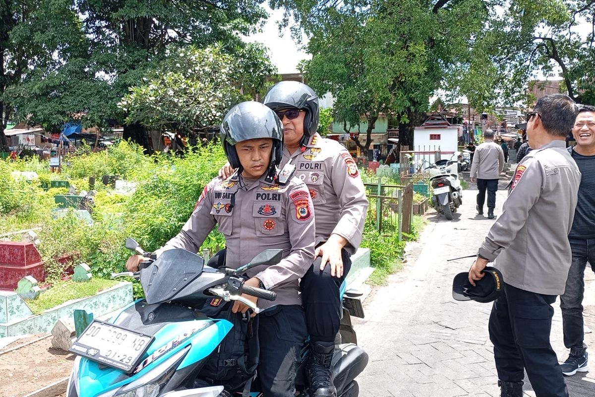 tawuran, Makassar, Polri, Tawuran, Penyisiran TNI-Polri Pasca Tawuran di Makassar: 8 Pemuda Ditangkap, 10 DPO Tawuran Diburu, Penyisiran dan Penggeledahan untuk Cegah Tawuran, Pengejaran Terhadap Provokator Tawuran, Pencegahan dan Kesiapan Posko Keamanan, Tawuran Pecah Beberapa Kali di November