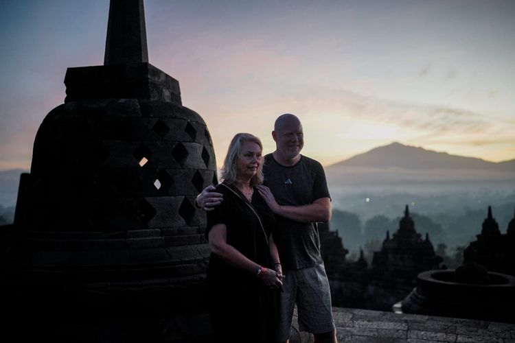 Candi Borobudur, wisata sunrise candi borobudur, melihat sunrise di candi borobudur, tiket lihat sunrise candi borobudur, sunrise candi borobudur, Mau Lihat Sunrise dari Puncak Candi Borobudur? Segini Harga Tiketnya