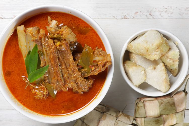asam urat, Asam urat, daging kurban, Idul Adha, Tips makan daging kurban, idul adha, idul adha 2025, tips makan daging kurban, cara makan daging agar tidak asam urat, tips makan daging yang aman, cara makan daging yang benar, 6 Tips Makan Daging Kurban agar Tidak Asam Urat Menurut Dokter, 1. Batasi jumlah asupan daging, 2. Pilih bagian daging yang rendah lemak, 3. Bersihkan lemak, 4. Tambahkan sayuran, 5. Batasi minyak, 6. Hindari santan