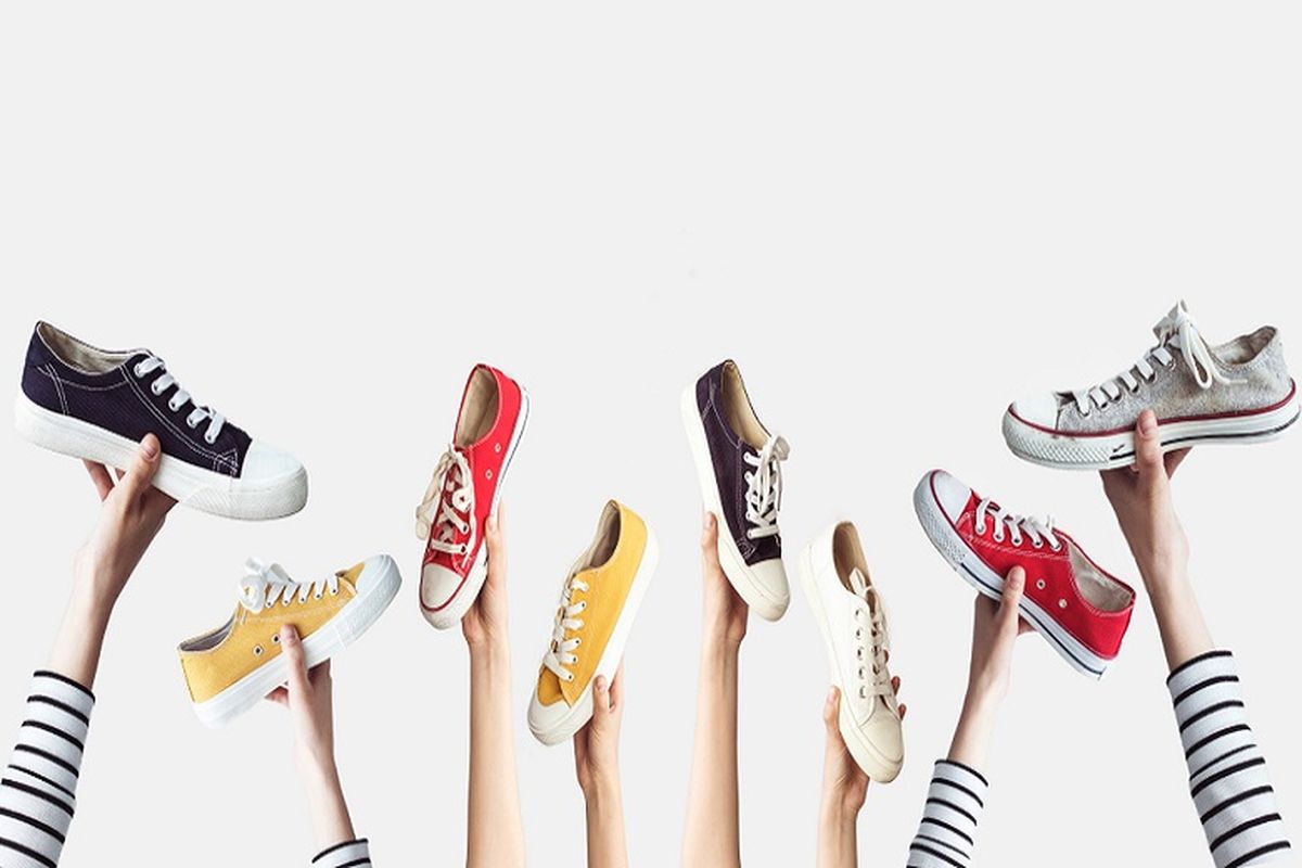 sepatu, year end sale, promo akhir tahun, Promo Akhir Tahun Sepatu: Keds, Hoka, dan Converse Bertabur Diskon, 2. Skechers, 3. Converse, 5. Foot Locker, 6. New Balance