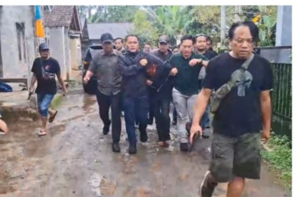 Wonosobo, anggota TNI, TNI ditusuk di tempat hiburan, Serda Rahman Setiawan, serda rahman, pembunuhan prajurit TNI di Wonosobo, pembunuhan prajurit TNI, pembunuhan prajurit TNI Wonosobo, Pelaku Pembunuhan Serda Rahman Setiawan Ditangkap, Warga Wonosobo Tuntut Hukuman Mati