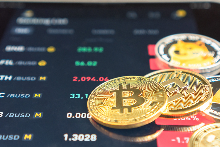 Bitcoin, aset kripto, kripto, Ether, Solana, bearish, investor, Harga Bitcoin Hari ini Makin Ambles, Anjlok ke 62.303 Dollar AS