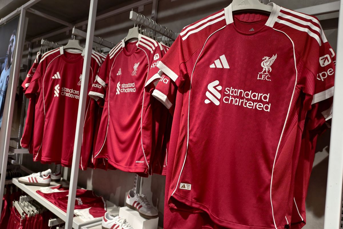 Liverpool, Liga Inggris, Premier League, jersey baru Liverpool, Berikut adalah Harga Resmi Jersey Baru Liverpool di Indonesia