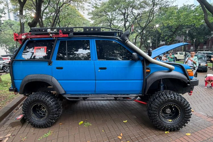 mobil off-road, modifikasi, Kijang Krista Disulap Jadi Monster Off-road, Biayanya Setara Harga Zenix Hybrid