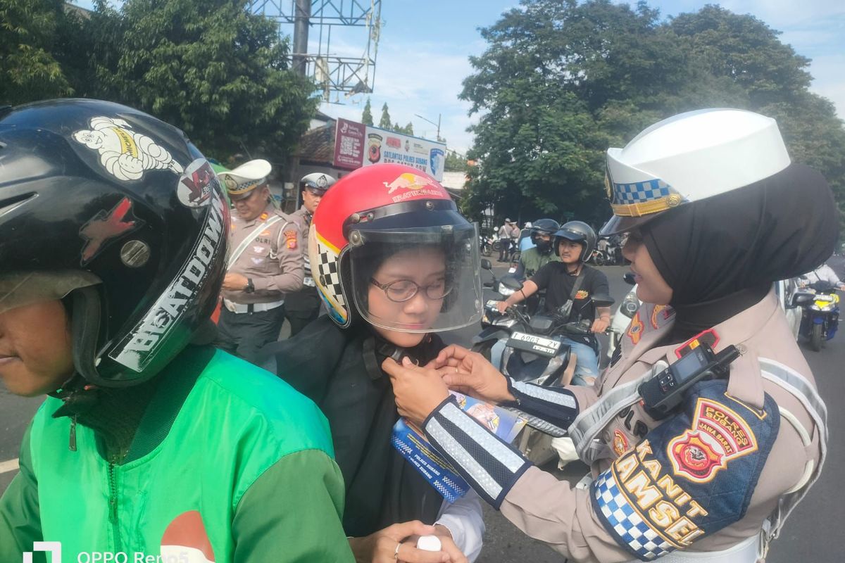 Operasi Keselamatan Lodaya, Operasi Keselamatan Lodaya 2026, Ditlantas Polda Jabar, Operasi Keselamatan Lodaya 2–15 Februari 2026, Ini 9 Pelanggaran yang Jadi Sasaran Ditlantas Polda Jabar, Apa tujuan utama Operasi Keselamatan Lodaya 2026?, Pelanggaran apa saja yang menjadi sasaran operasi?, Bagaimana pendekatan penindakan yang diterapkan?, Bagaimana peran teknologi ETLE dalam operasi ini?