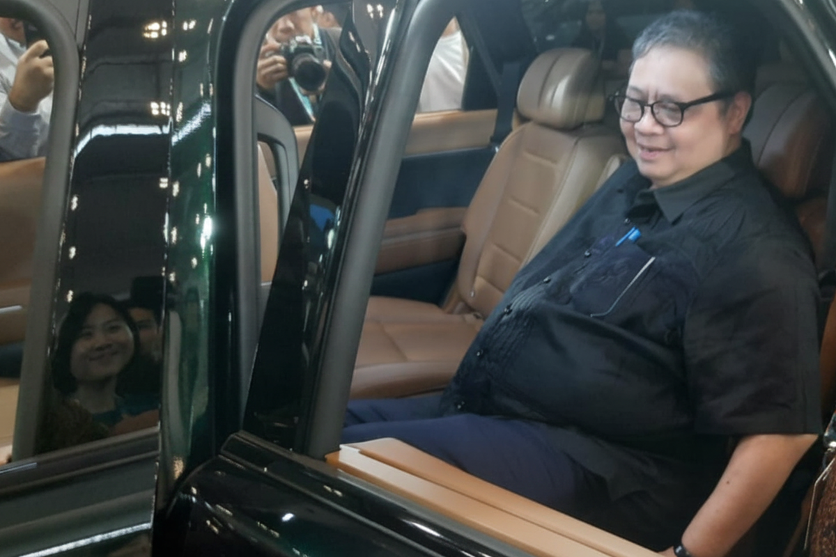 Hyundai Palisade, Mobil nasional, GJAW 2025, mobil nasional, Airlangga Hartarto, Airlangga di GJAW 2025: Singgung Wacana Mobil Nasional Usai Jajal Hyundai Palisade