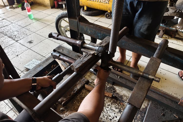 rangka, segitiga, rangka motor, Berapa Biaya Perbaikan Segitiga dan Rangka Motor?