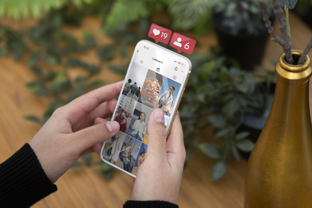 Instagram, instagram kehack, tips akun IG tetap aman, Pernah Kehack? Coba Trik Ini Biar Akun IG tetap Aman, Aktifkan verifikasi dua langkah (Two-Factor Authentication), Gunakan kata sandi yang kuat dan tidak sama dengan akun lain, Perbarui dan lindungi e-mail serta nomor telepon, Hubungkan Instagram dengan akun Facebook, Batasi akses aplikasi pihak ketiga, Pantau aktivitas login dan gunakan fitur keamanan Instagram, Waspadai pesan palsu dan tautan mencurigakan, Ubah akun menjadi privat dan atur pesan masuk