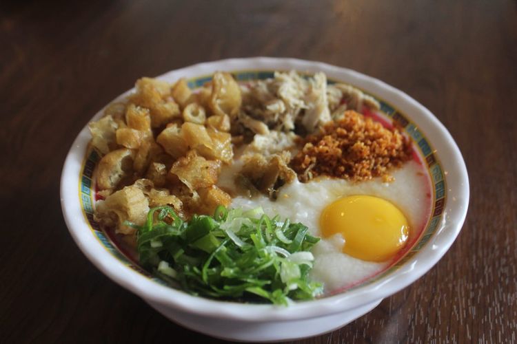 bubur kacang hijau, Bubur Ayam, tinutuan, Papeda, bubur ketan hitam, bubur terenak di asia, bubur terbaik di asia, 5 Bubur Indonesia Masuk Daftar 25 Bubur Terenak di Asia, 1. Bubur ayam, 2. Bubur ketan hitam, 3. Bubur kacang hijau, 4. Papeda, 5. Tinutuan